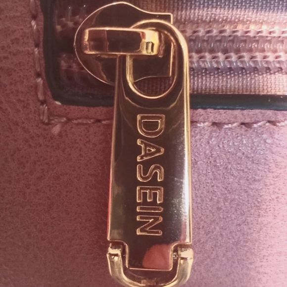 Dasein Pink Purse; Good condition - Picture 7 of 17